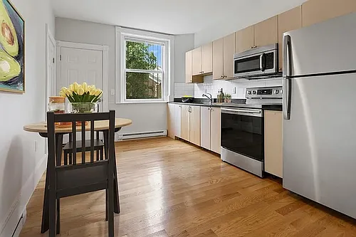 12-14 Lyndhurst St Photo 1
