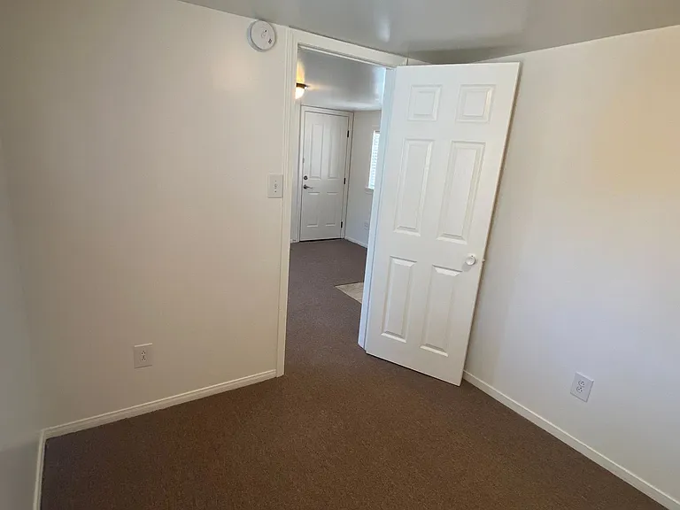 2787 Orville Ave — Photo 10
