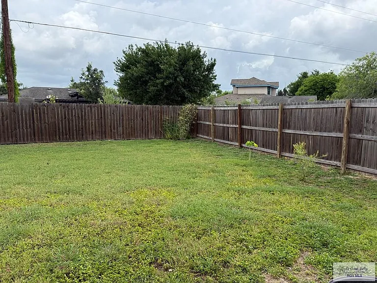 9388 N Queen Palm — Photo 24