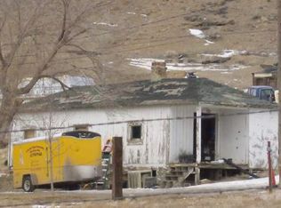 19 6th St, Reliance, WY 82943