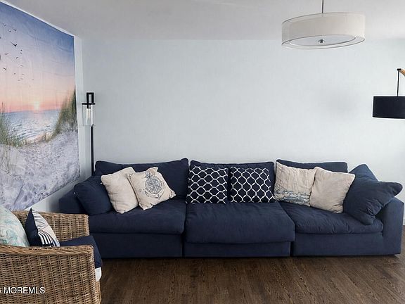 3rd image of 1510R Bay Boulevard