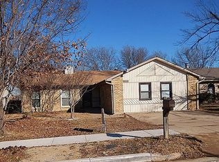 2015 Pennington Dr, Arlington, TX 76014
