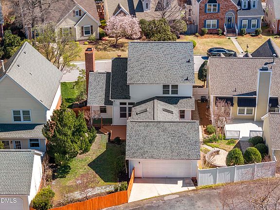5th image of 107 Crestpoint Ct