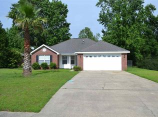 114 Oakwood Ave, Fairhope, AL 36532