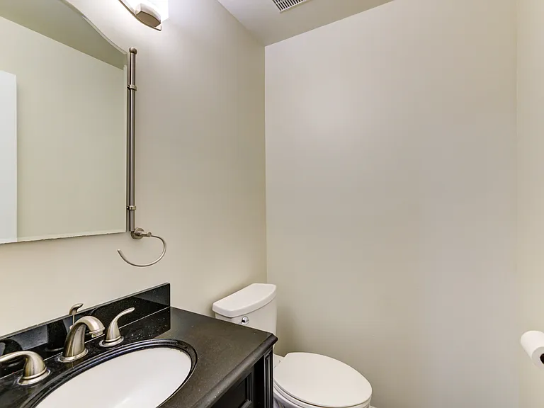 13 Cloverfield Dr — Photo 17