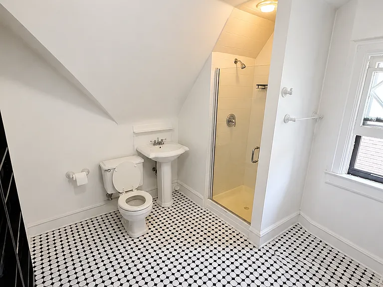 1232 Hinman Ave #3 — Photo 8