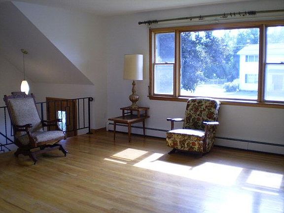5th image of 232 Oriole Dr