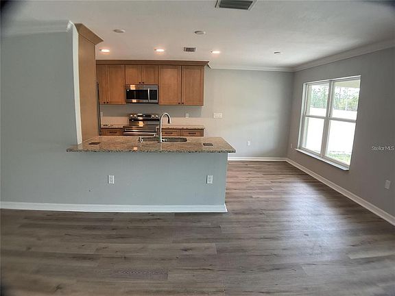 4th image of 12263 Cartouche Ave