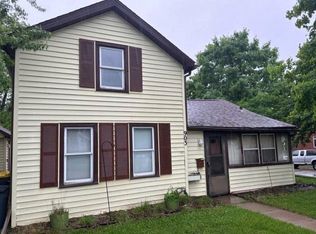 903 10th Ave, Monroe, WI 53566