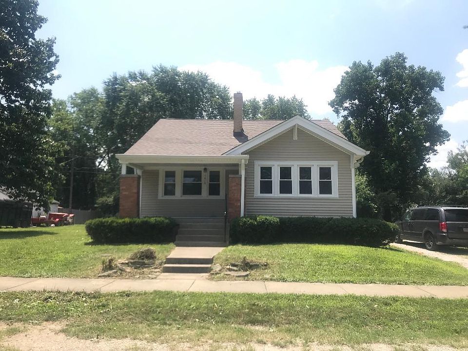1615 E. Mills Ave