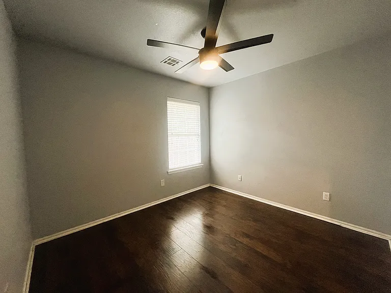 313 Spring Creek Rd — Photo 16