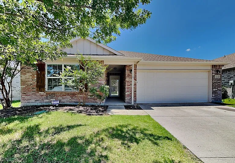 1112 Rivers Creek Ln — Photo 1