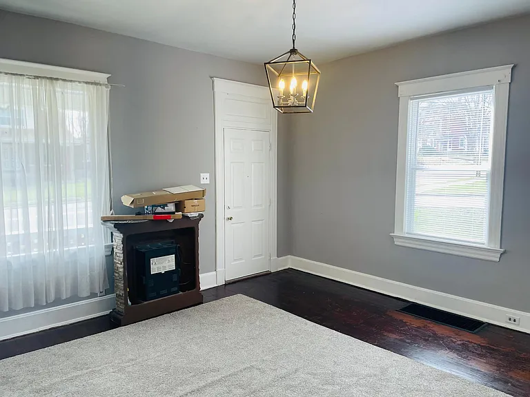 434 W Wyoming Ave — Photo 4