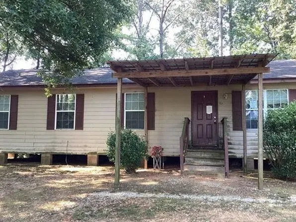 122 Hutchins St, Center, TX 75935