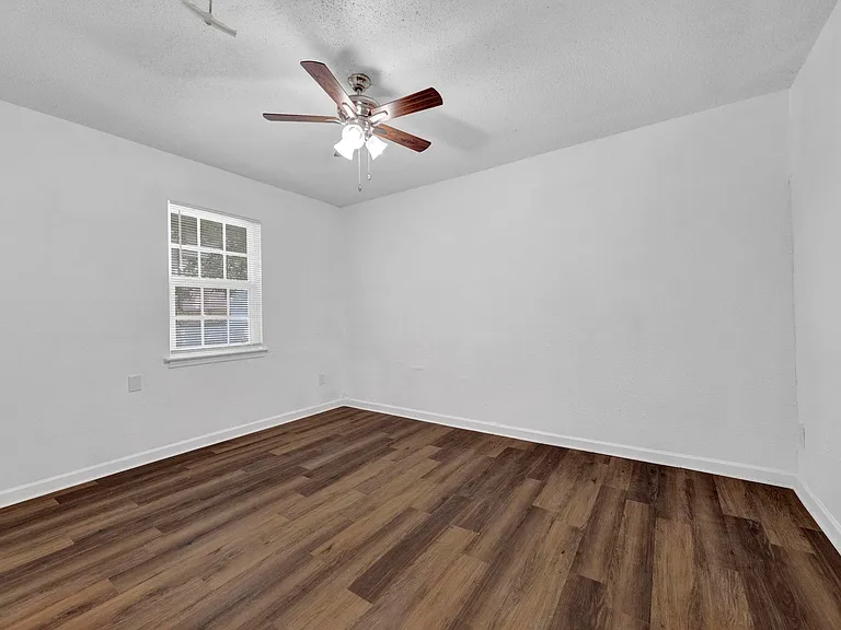 2966 Yale Ave #7 — Photo 8