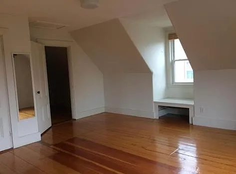 27 Garfield St #2R — Photo 3