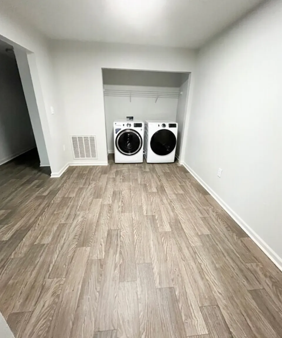 Ridge View Apartments — Photo 3