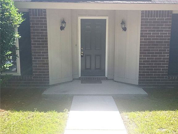 3rd image of 76 Mackay Drive