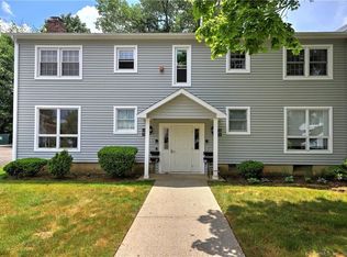 102 Carriage Path S #102, Milford, CT 06460