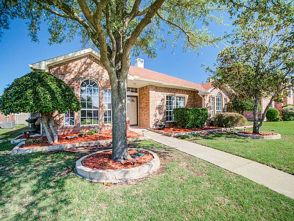 2621-crooked-creek-mesquite-tx-High-Res-1.jpg