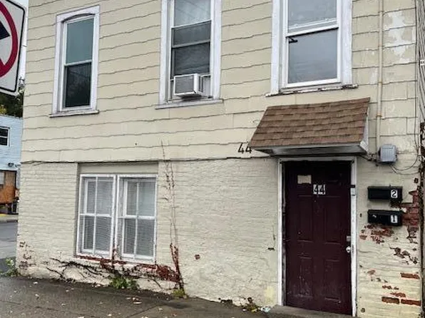 44 Quail, Albany, NY 12206