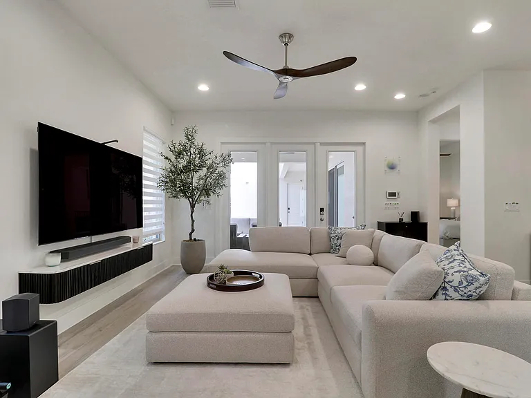 5029 Grandiflora Rd — Photo 28