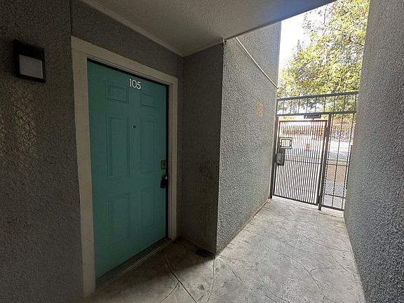 4th image of 4502 Gaston Ave APT 105