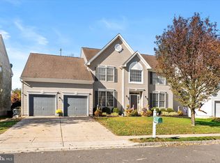20 Greenbrier Dr, Westampton, NJ 08060