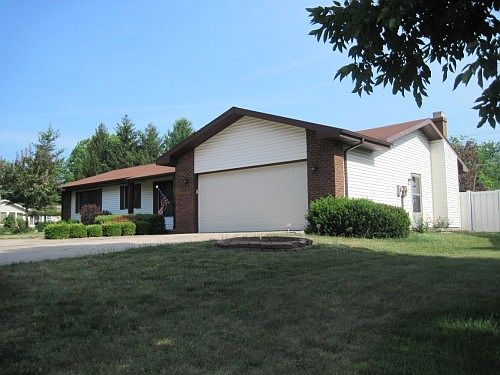 3rd image of 621 Ashby Dr