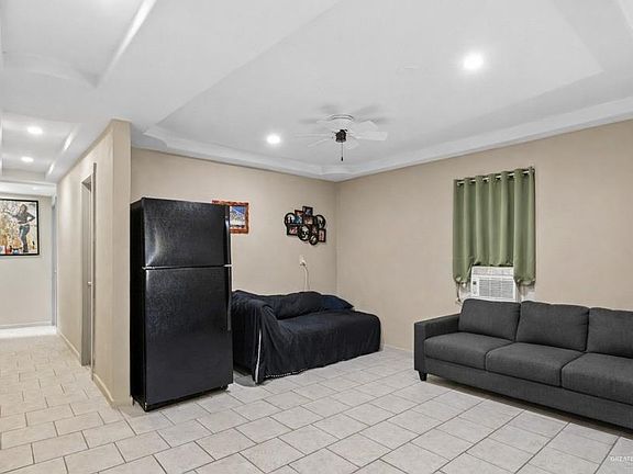 5th image of 815 San Miguel St