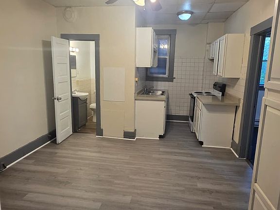 2nd image of 617 Glenwood Ave APT B