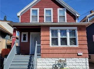 69 Floss Ave, Buffalo, NY 14211