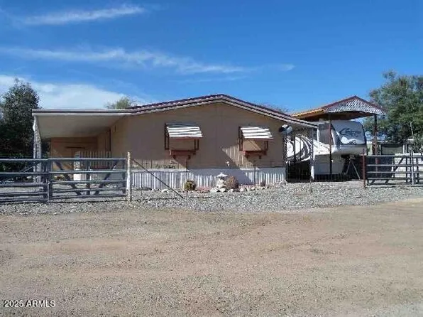 70691 GRAPE Avenue, Wenden, AZ 85357