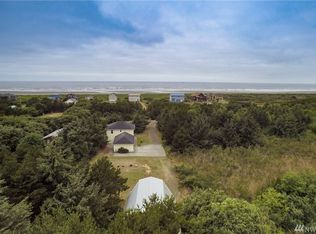 20 Breezy Ln, Grayland, WA 98547