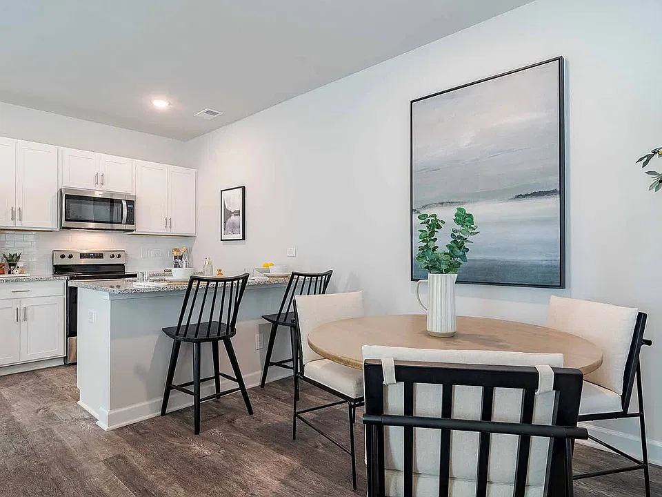 Covey Homes Hunter Trail-Kitchen