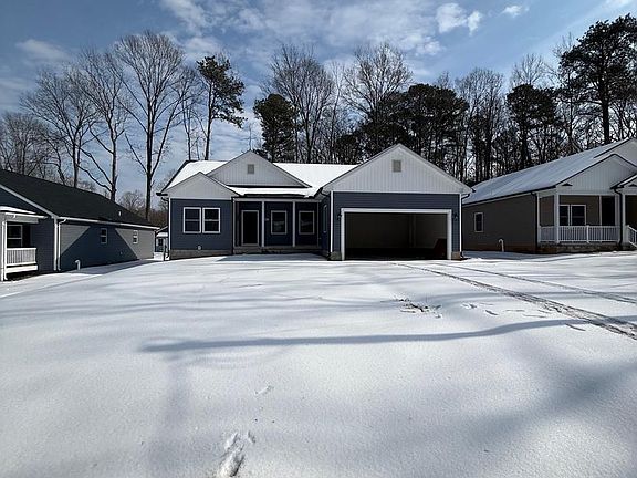 2nd image of 204 Woodmount Dr