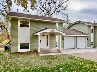 190 Transit Ave, Roseville, MN 55113