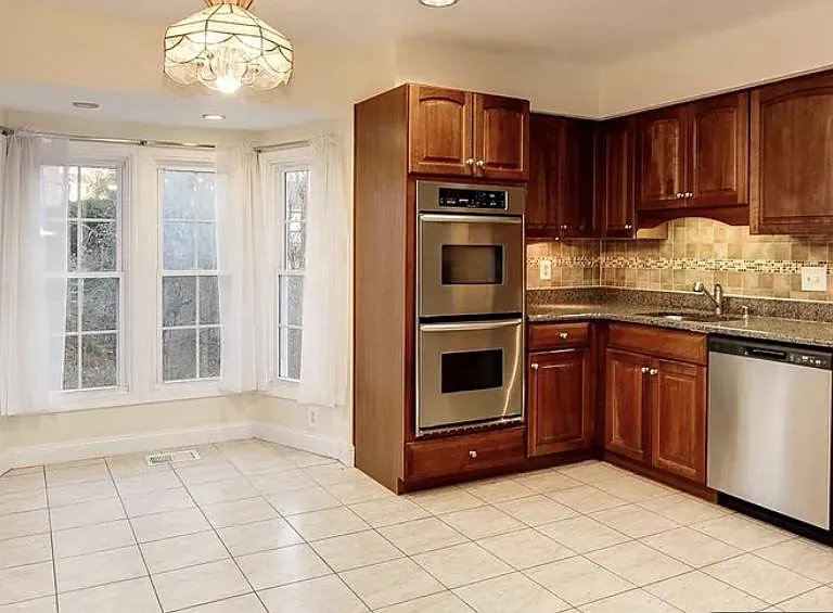 6 Bouldercrest Ct — Photo 13