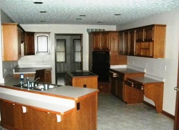 4th image of 1380 Tall Timbers Ct