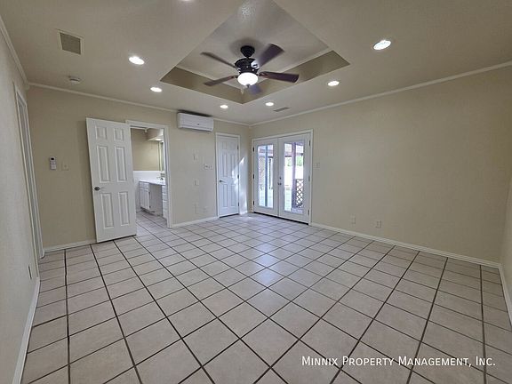 5th image of 812 W 30th St