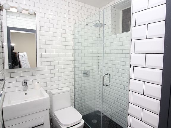 5th image of 1442 Pacific St APT 3L