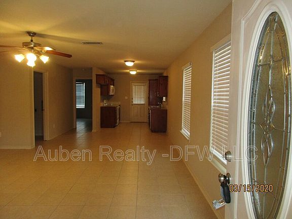 3rd image of 908 Parkplace Rdg