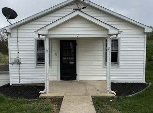 7 Clems Dr, Ranson, WV 25438