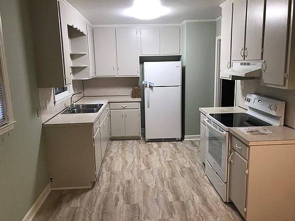 2nd image of 251 Allison Dr
