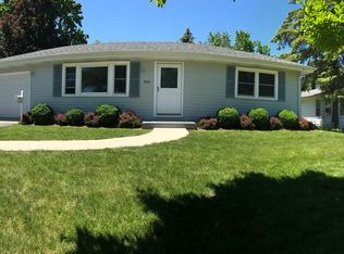 544 Dawn Cir, Grayslake, IL 60030