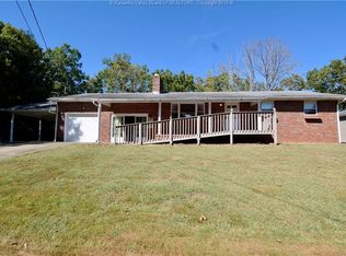 570 Skyline View Dr, Ripley, WV 25271