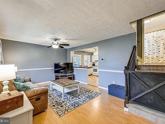 4th image of 1008 Glenvilla Dr