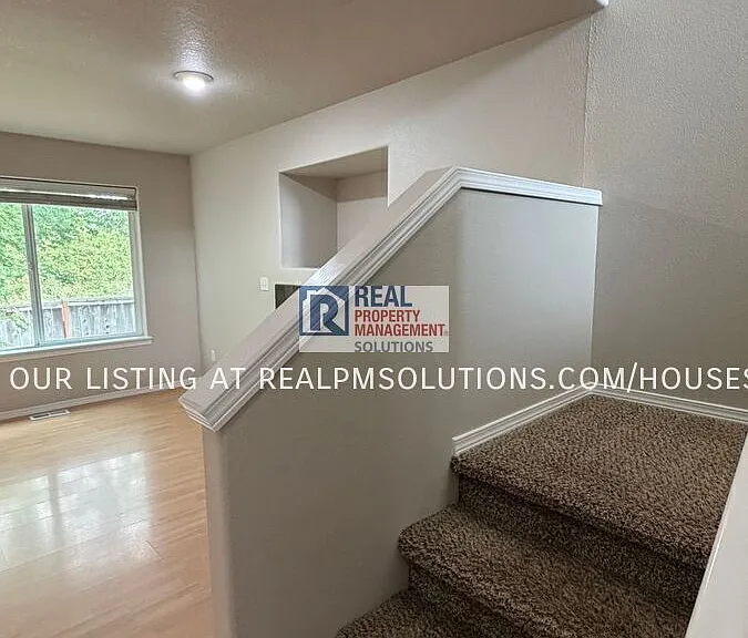 1851 SE Centurion Way — Photo 49