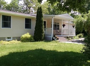 22 Ridgewood Rd, Colchester, CT 06415