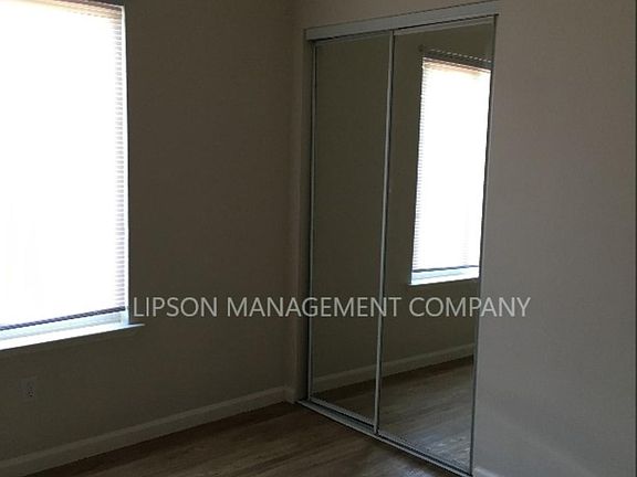 5th image of 2930 S Sallee Ct